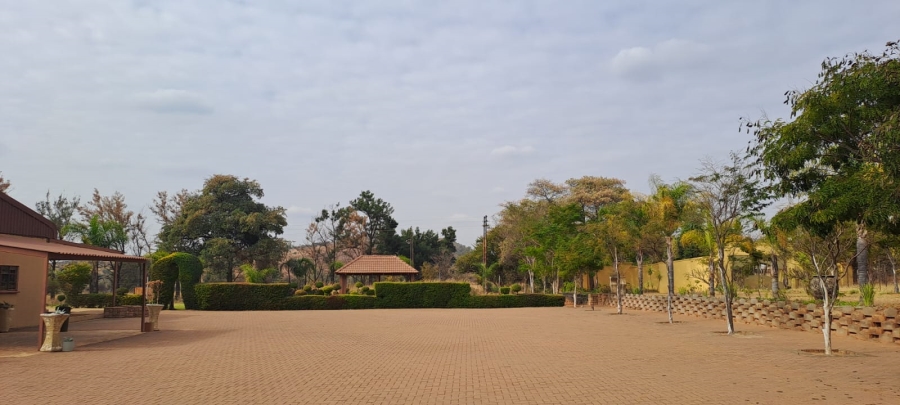 4 Bedroom Property for Sale in Modderfontein A H North West